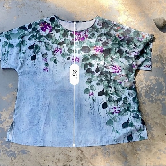Women's Short Sleeve Blouse with Plant Print - Picture 3 of 5
